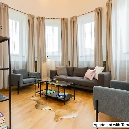 Stylish In The Centre Apartment *